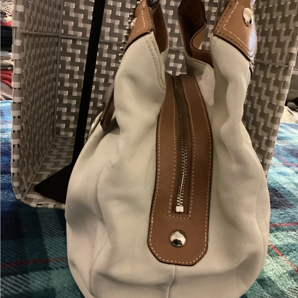 Coach Soho Lynn Hobo Buckle Bag  D1069-F15075 - Picture 4 of 13